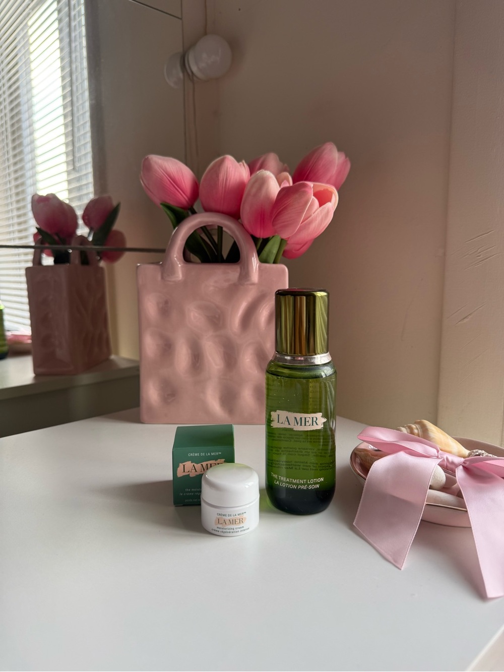 La Mer Skincare Set in Green and Pink - Picture 8 of 8